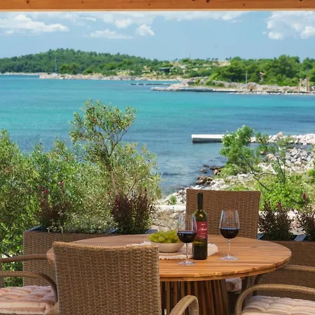 Maris Villa Betina (Sibenik-Knin)